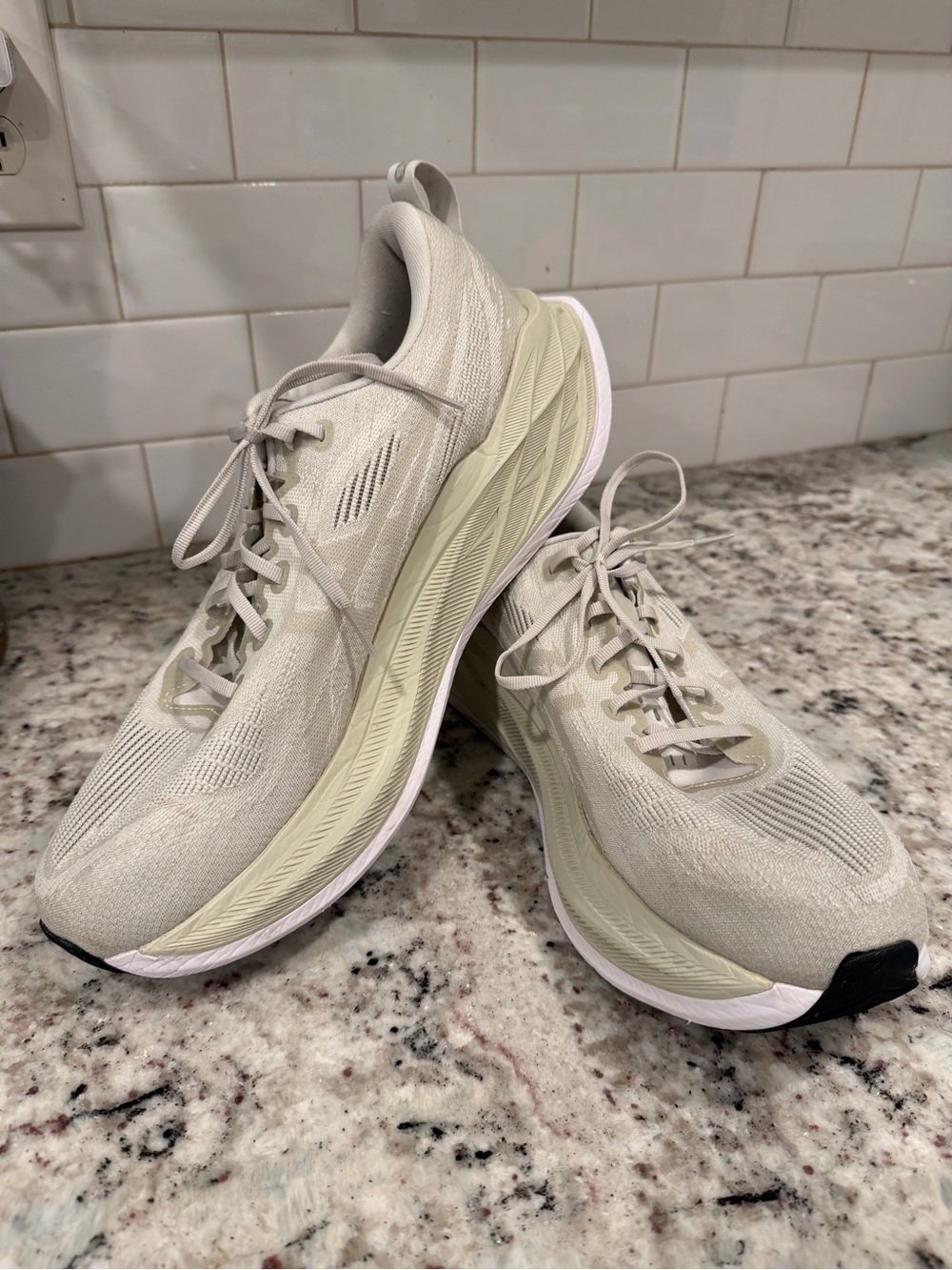 Asics Men's Running Shoes in Cream and Light Green